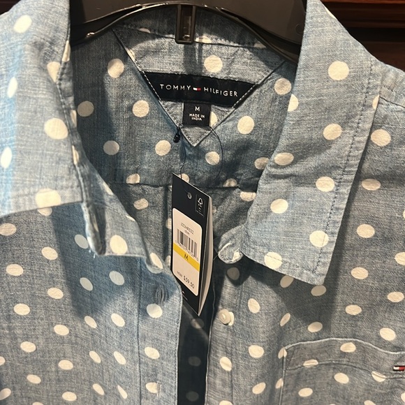 Tommy Hilfiger size medium sleeveless top. NWT - Picture 2 of 4